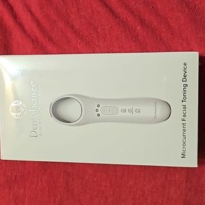Dermalactives Microcurrent Facial Toning Device brand new in box